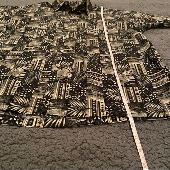 Tori Richard Hawaiian Shirt - Picture 6 of 10